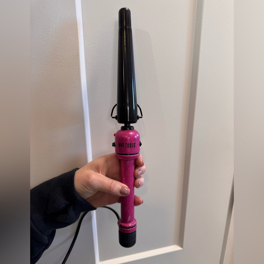 Hot Tools Pink and Black Curling Wand